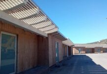 Cetraro:::Amministrazione al lavoro per consegnare strutture in legno lamellare ai pescatori