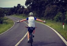 Tirreno Cosentino:::Ciclista investito sulla SS18. Interviene elisoccorso