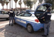 Si cosparge di benzina e minaccia di darsi fuoco:::Arrestato sorvegliato speciale