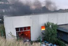 Cetraro:::Incendio all’ex Stabilimento Cesare Ferrao