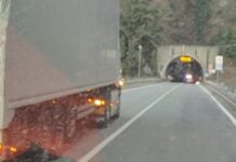 Mezzo in fiamme nella galleria Crocetta. Traffico in tilt sulla Paola-Cosenza (Statale 107)