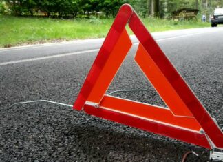 Incidente sulla Statale 107 verso Paola, auto finisce di traverso e blocca il traffico