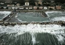 San Lucido. Stasera in Piazzetta Panoramica Santateresa Live Band