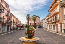 Scalea «Spente le luci natalizie riappare il buio e la desolazione. A pagarne le spese è Piazza Caloprese»