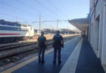 Weekend di Ferragosto. Treni e stazione “blindate”. Controlli della Polizia