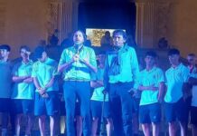 Paola. I tifosi spingono l’us Paolana 1922. Bagno di folla alla presentazione in piazza del Popolo