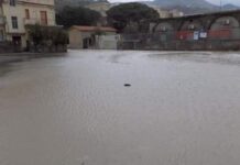 Mareggiata a Cetraro. Grossi disagi nella marina – FOTO