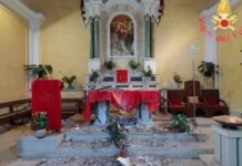 Crolla intonaco di una Chiesa. Intervengono i Vigili del Fuoco