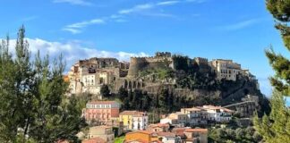 Fratelli d’Italia porta i vertici a Belvedere Marittimo: fari sulla politica nazionale, ma resta il nodo locale