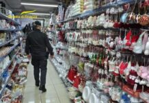 Cosenza. Sequestrati 500mila articoli natalizi e giocattoli pericolosi e nocivi alla salute.
