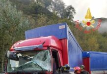 AGGIORNAMENTO. Incidente nel cosentino. Lunghe code. Tre mezzi pesanti coinvolti