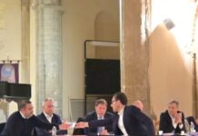 La Lectio Magistralis dell’ex sindaco Ferrari e il «caos Forza Italia» a Paola: «Il partito è in Maggioranza o in minoranza?»
