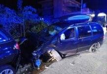 Scalea, incidente stradale. Sbanda con l’auto e finisce contro quelle parcheggiate