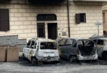 Altre tre auto incendiate nella notte in Calabria