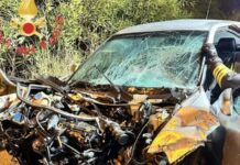 Incidente lungo la strada statale 280. Quattro persone ferite estratte dalle lamiere
