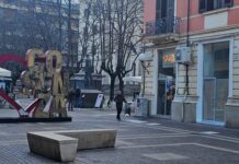 Cosenza. Donna scippata in pieno centro
