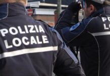 Tirreno Cosentino. Vagavano al buio sulla SS18. Soccorsi dalla Polizia Locale