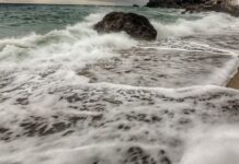 Onda travolge imbarcazione. Morto un pescatore calabrese