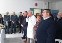 Ospedale di Praia a Mare. Consegnati i due quadri benedetti da Papa Francesco. Il vescovo Rega vicino agli operatori sanitari