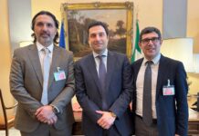 Diamante. Liserre «critica» la foto di Casella e Bartalotta con Gentile dopo il caso Scutellà