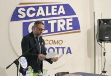 “Scalea Oltre” sbanca alla presentazione della sede politica. Perrotta: «Nessuna guerra. Pensiamo al futuro della città»