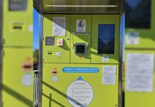 Grisolia, ecco la macchina mangiaplastica per il riciclo delle bottiglie in PET