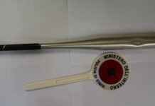 Aggredisce un uomo con una mazza da baseball. Denunciato dalla Polizia, il Questore emette avviso orale.