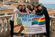 Oltre i muri, la forza del dialogo: i Licei Tommaso Campanella di Belvedere Marittimo si schierano con il Papa