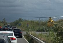 Fuscaldo, operaio precipita da un tetto. Interviene Elisoccorso
