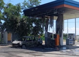 Tragedia nel Cosentino, auto in fiamme: quattro morti