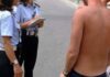 Scalea, vietato girare a torso nudo nel centro, ordinanza del Sindaco: multe per centinaia di euro