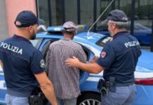 Disturbi e allarme tra i residenti: il Questore di Catanzaro dispone l’accompagnamento di un cittadino straniero al Centro di Permanenza per i Rimpatri di Bari.