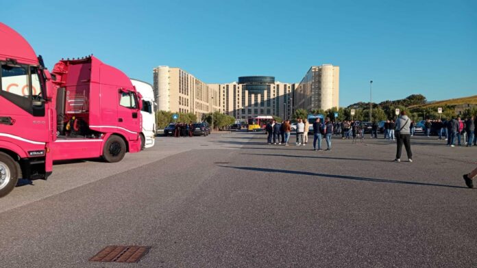 1791186972836_La_protesta_alla_Cittadella_di_Catanzaro
