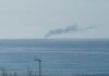 imbarcazione al largo della costa tirrenica va a fuoco